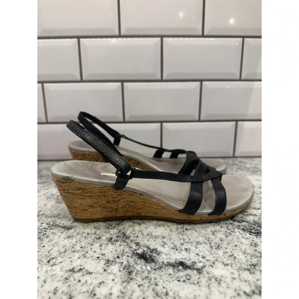 Patagonia Black‎ Leather Wedge Sandals Strappy Thong Adjustable Women's Size 8.5
